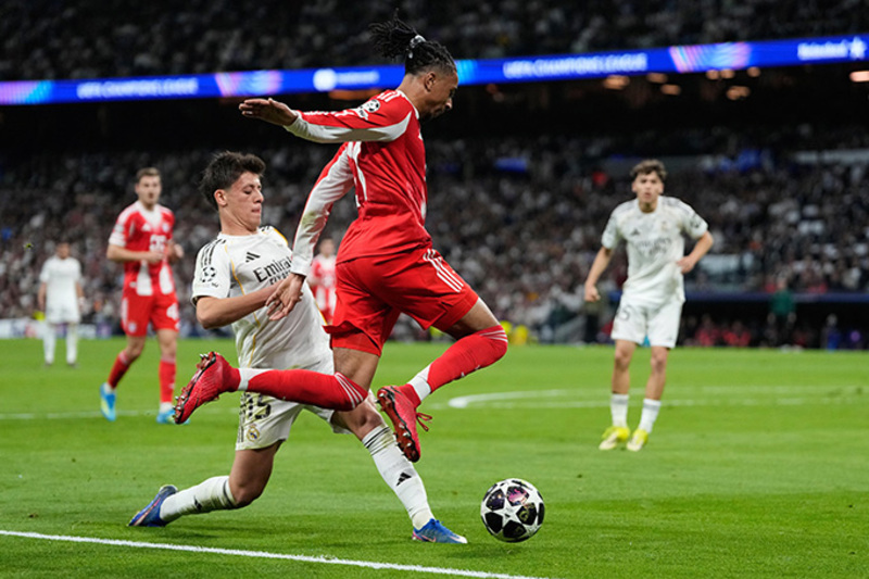 Những chỉ số về bứt tốc, chạy cường độ cao và quãng đường di chuyển cho thấy Olise đóng góp mạnh mẽ cả khi không có bóng. 