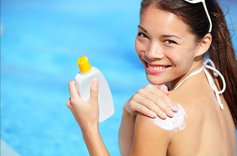Kem chống nắng vật lý thường được người có da nhạy cảm, dễ kích ứng hoặc đang treatment quan tâm. 